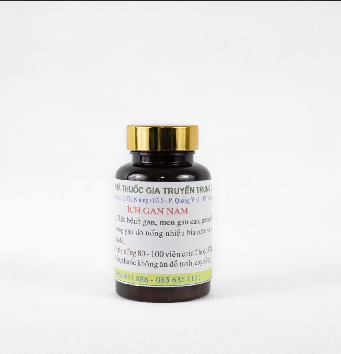 Lọ sản phẩm Ích Gan Nam của Nhà thuốc gia truyền Trung Kiên